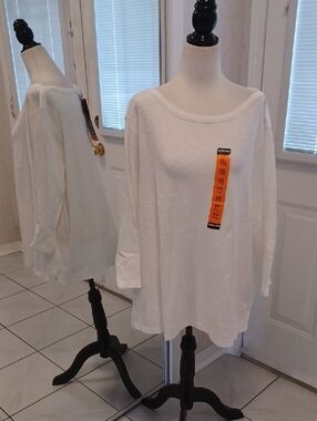 4/$40 New White 3/4-Sleeve Tee - Size XXL